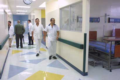 Hospital San Juan de Dios redujo 363 días el tiempo de espera ... - Periódico La República (Costa Rica)