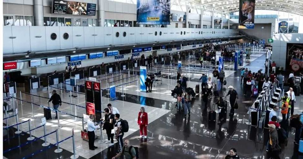 Cierre de aeropuerto en Panamá provoca desvío de siete vuelos hacia Costa Rica