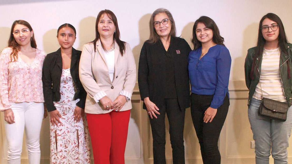 Universidad Fidélitas ofrece becas del 50% para colegialas que quieran estudiar ingenierías