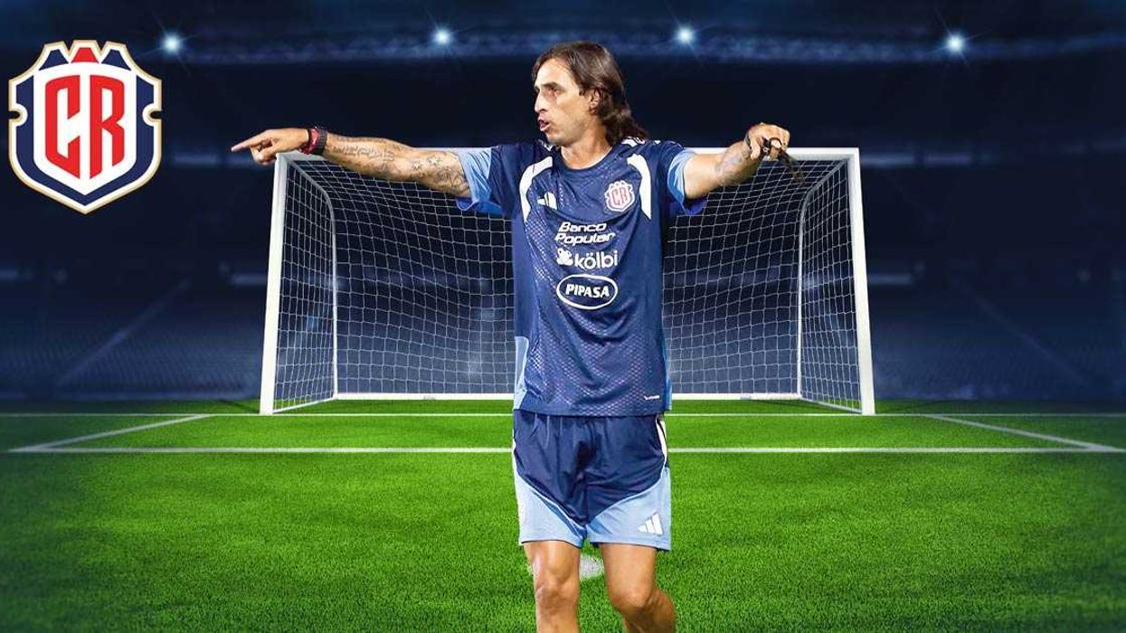 A Bryan Ruiz le quedan 40 años de trayectoria