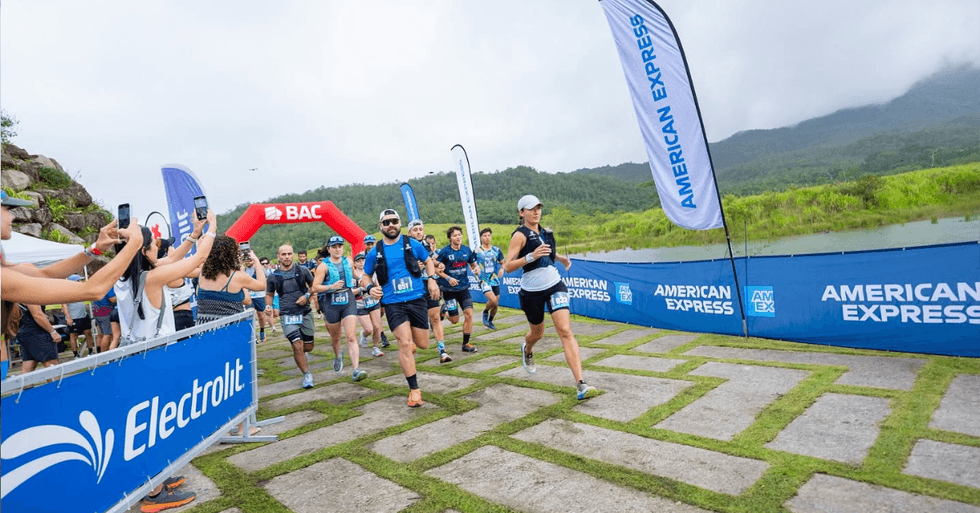 Belleza escénica y distancias diversas invitan a descubrir el trail running en Moon Run Volcán Arenal