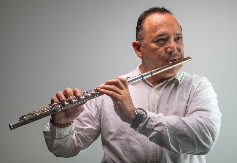 Flautista costarricense Gabriel Goñi gana premio internacional de la National Flute Association