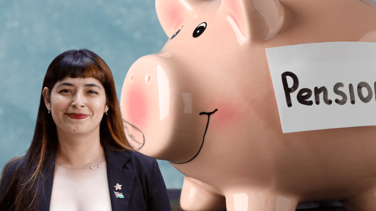 Frente Amplio propone cobrar cargas sociales a los ahorros voluntarios para la pensión