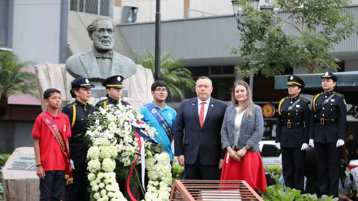 Francisco Gamboa celebró 178 años del nacimiento de la República