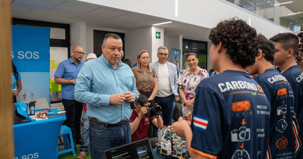 Francisco Gamboa destaca carreras STEAM para jóvenes en la final de Olimpiada Nacional de Robótica