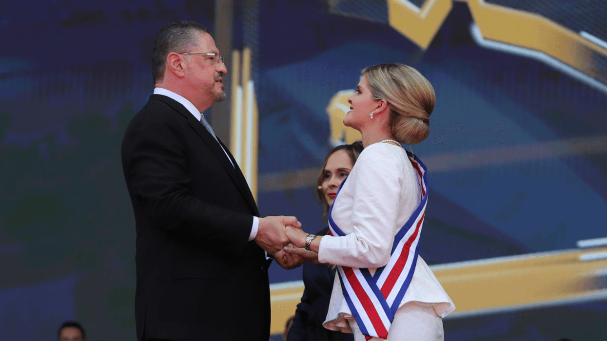 ¿Hay una presidencia con dos cabezas al frente del país? Esto dijeron los costarricenses a la UCR