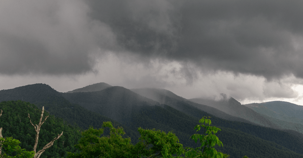 Domingo estará cargado de lluvias y tormentas eléctricas en distintas zonas de Costa Rica