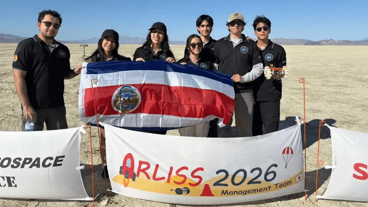 Estudiantes de la UCR llevan un rover autónomo a competencia internacional de ingeniería aeroespacial