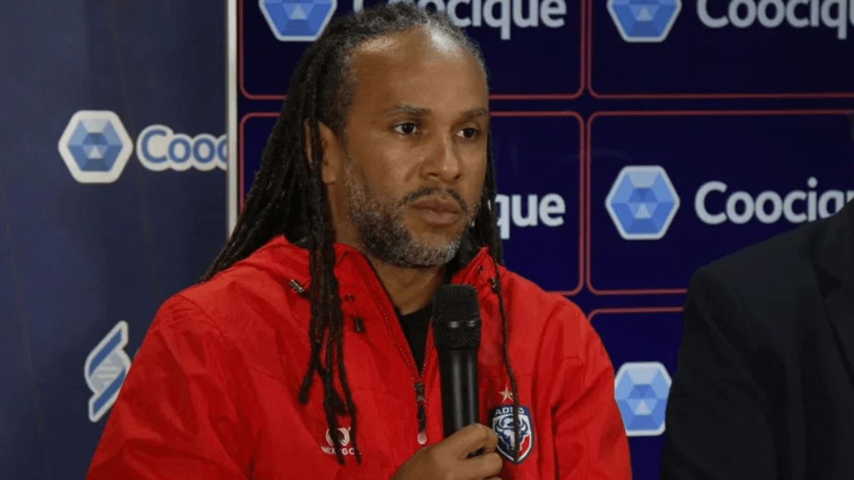Jonathan McDonald regresa al fútbol semanas después de su retiro