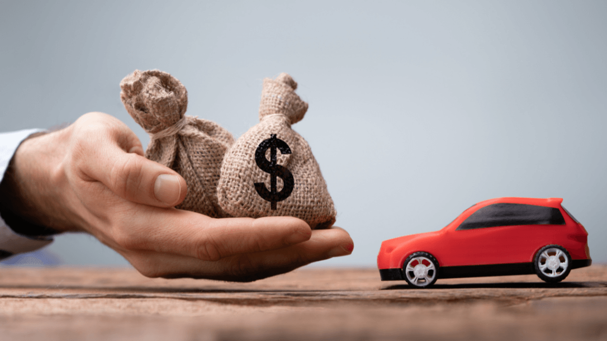 Seguro obligatorio del marchamo 2027 sube 5,4% para dueños de carros