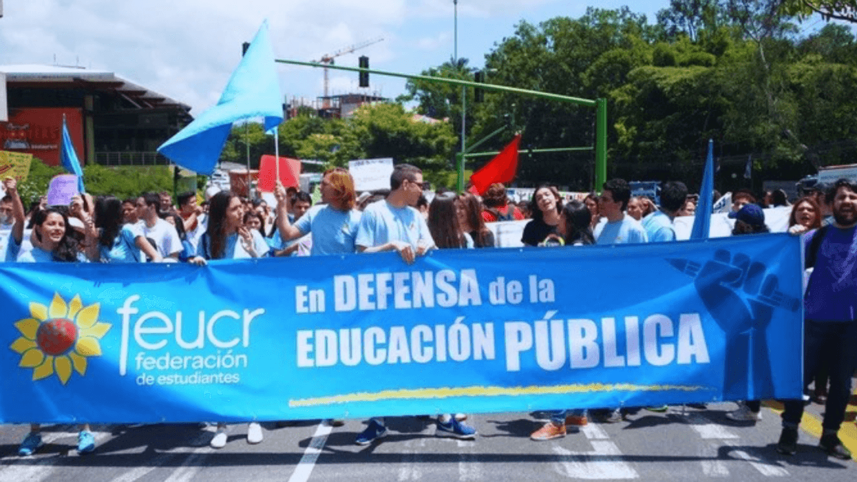 Estudiantes y universidades públicas convocan a un nuevo plantón para defender el FEES