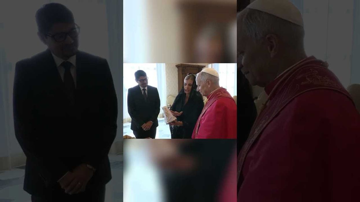 Laura Fernández invita al Papa León XIV a Costa Rica