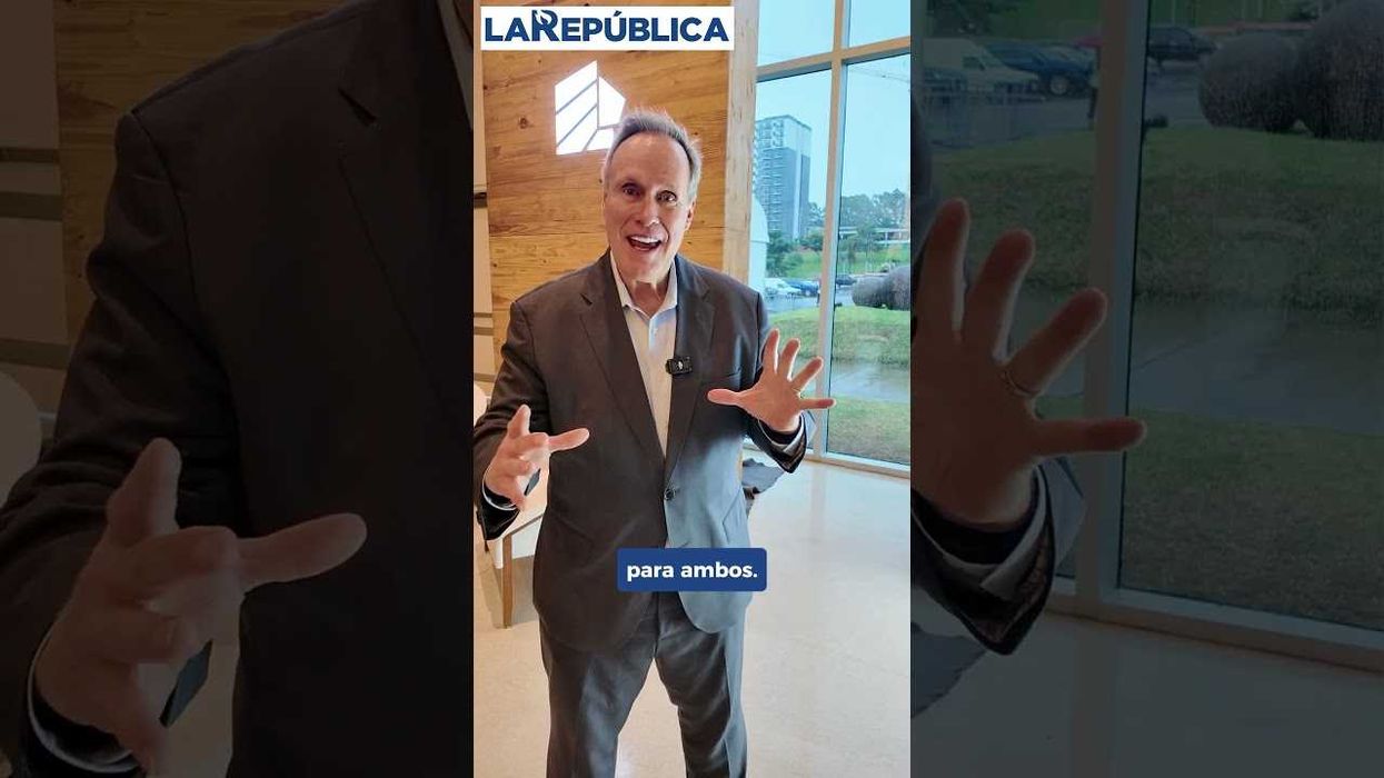 Stephen Covey fue invitado por BAC para hablar acerca de los valores del liderazgo en una empresa
