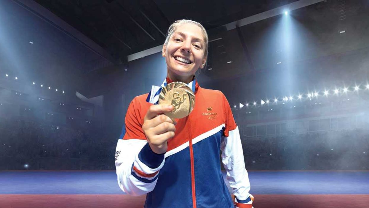 Tica Jessica Pérez busca apoyo para competir en el Mundial de Sambo Playa