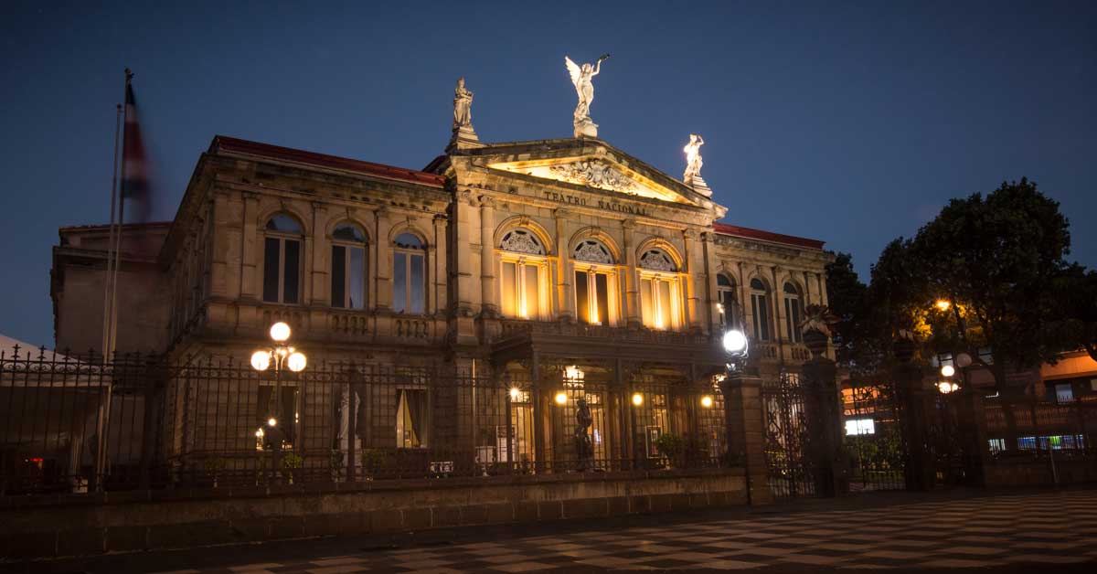 Renuncia Fred Herrera, director del Teatro Nacional