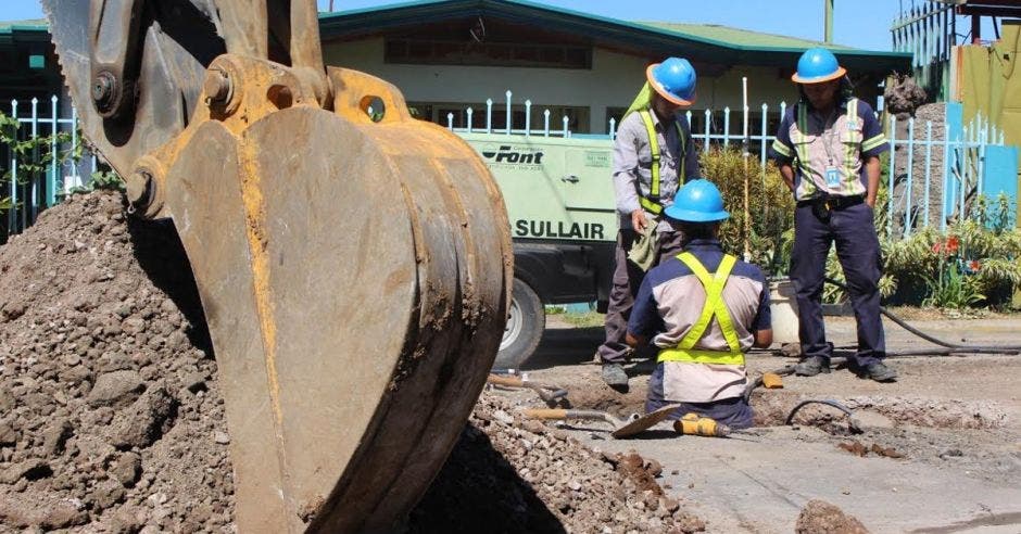 arreglo de tuberías de agua en heredia