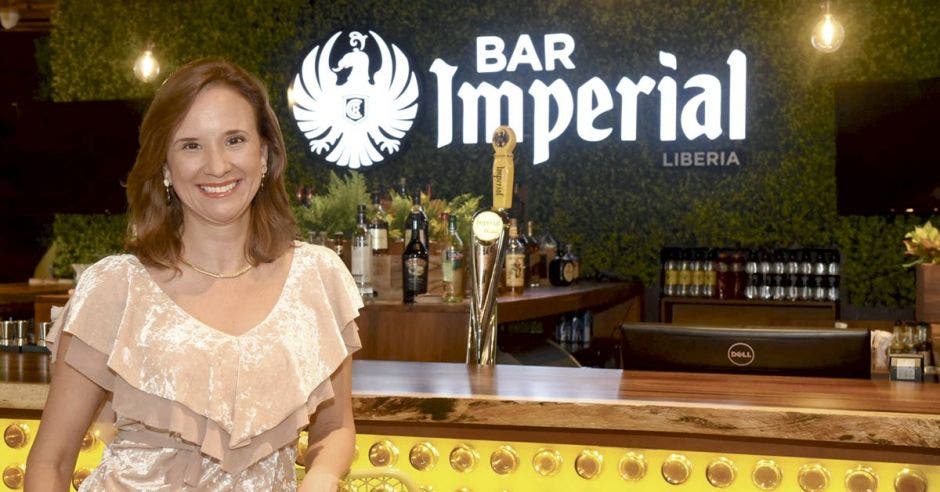 Gisela Sánchez en Bar Imperial