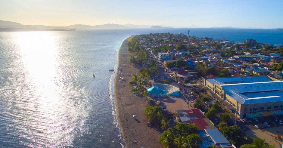 toma aérea de Puntarenas