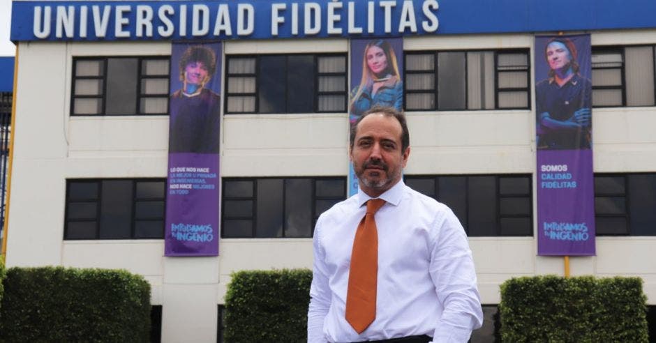 Mario Miño, vicepresidente de Operaciones de Fidélitas