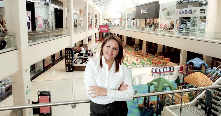 Pamela Rodríguez en el interior del centro comercial Terramall