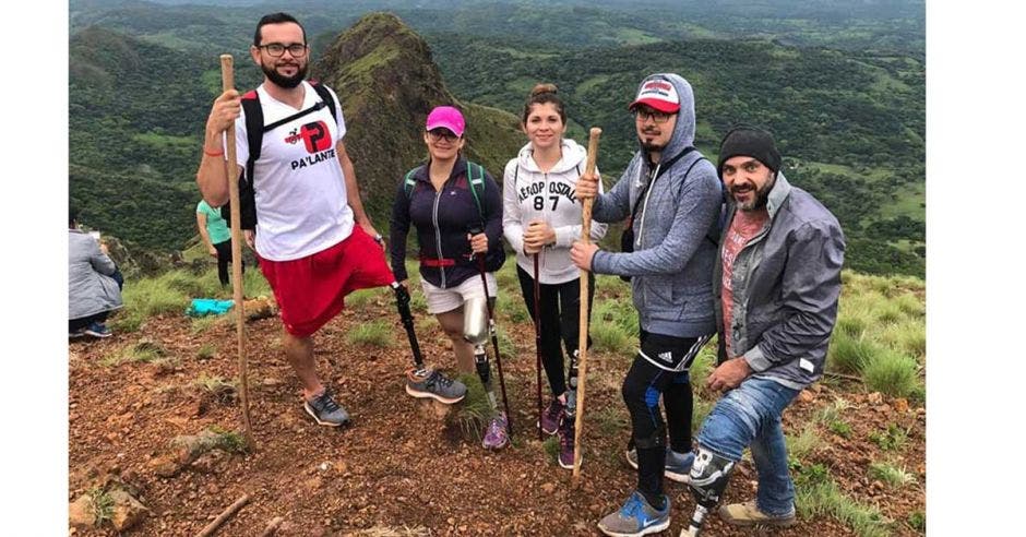 Dentro de sus principales actividades se encuentra el senderismo.