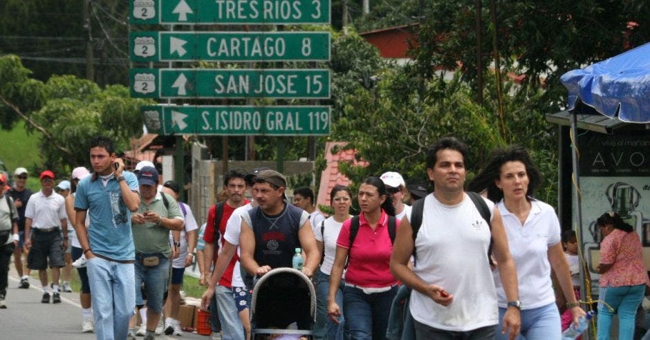 romeros caminando