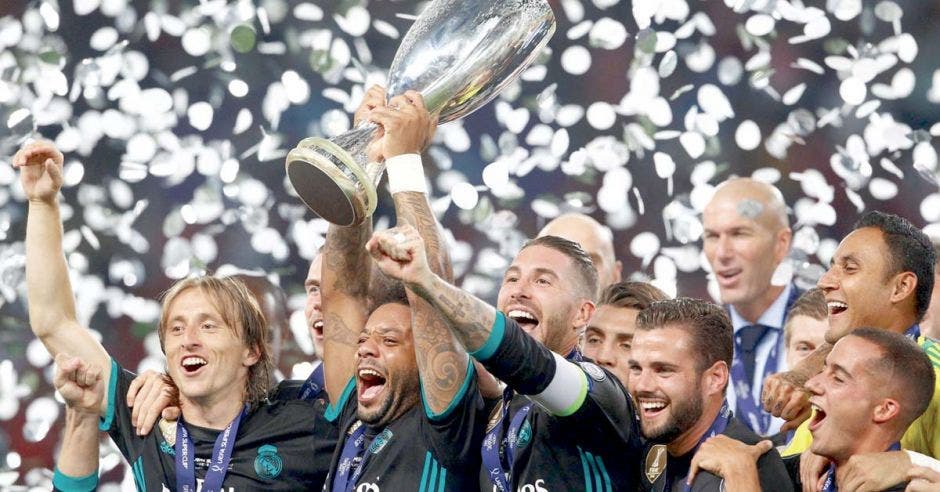 El Real Madrid busca su quinto título de Supercopa.