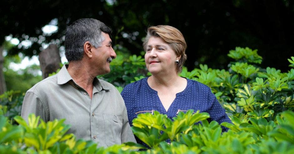 Eladio Jiménez junto a Virginia Araya