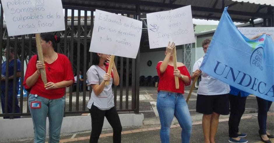 Huelga de trabajadores del sector salud