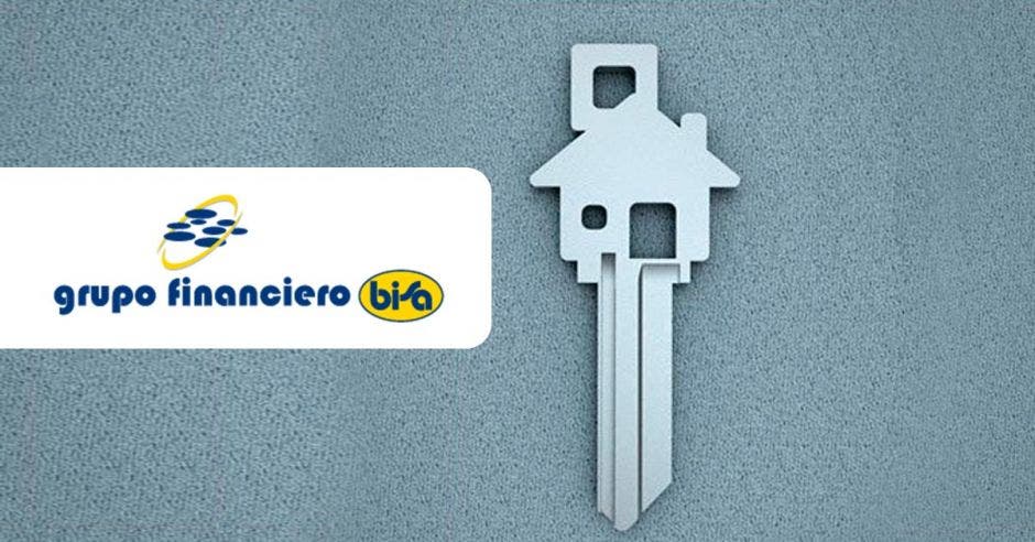 llave de una casa y logo de grupo financiero bisa