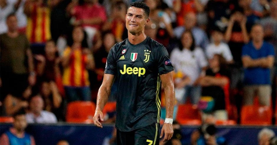 Cristiano fue expulsado por primera vez en Champions en duelo entre la Juventus y el Valencia.
