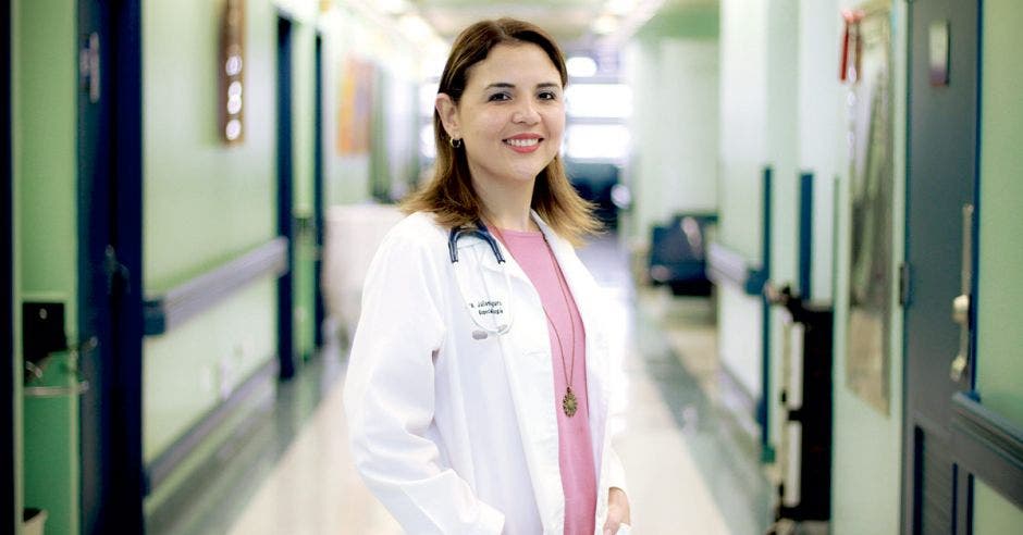 Juliana Salas, cardióloga del Hospital Clínica Bíblica