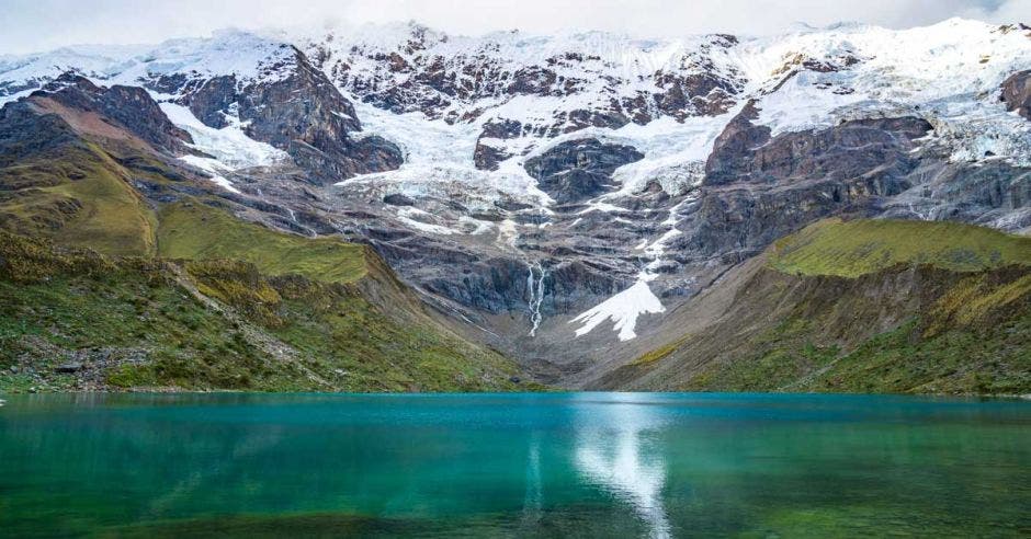 Las montañas nevadas son uno de los paisajes más apoteósicos que se pueden ver durante el recorrido