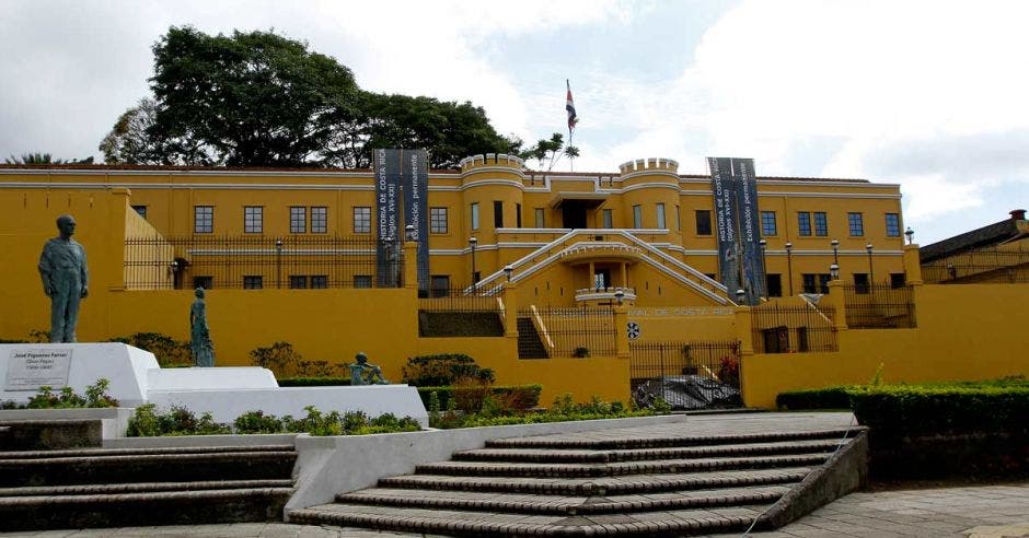 La fachada del Museo Nacional de Costa Rica