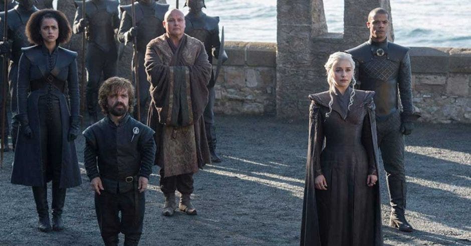 Actores de la serie Game Of Thrones recrean una escena de la serie