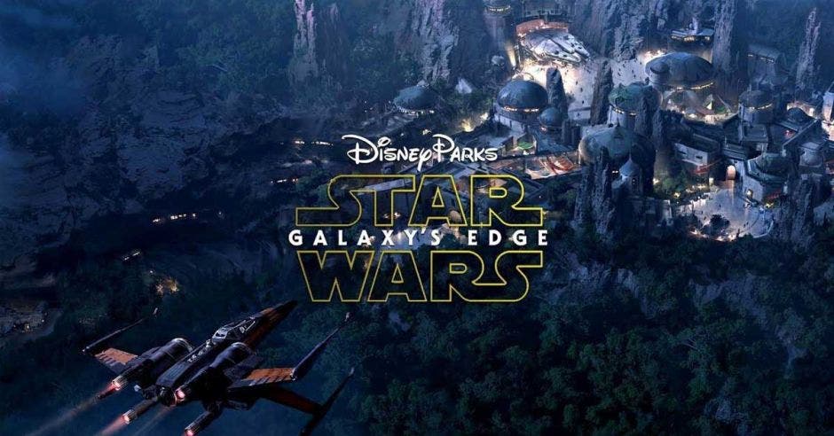 Logo de Disney junto al parque de Star Wars