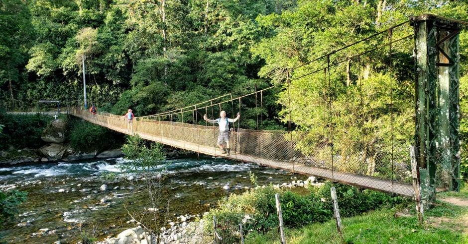 George Horbein caminó desde el Caribe al Pacífico. Cortesía El Camino de Costa Rica/La República