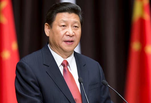 El Presidente chino Xi Jinping presentó el concepto de la Franja Económica de la Ruta de la Seda en la Universidad Nazarbayev de Kazajistán.