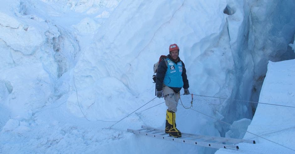 Warner Rojas fue el primer tico en subir la cima del Everest y ahora emprenderá una nueva aventura en el continente asiático. Cortesía Warner Rojas/La República