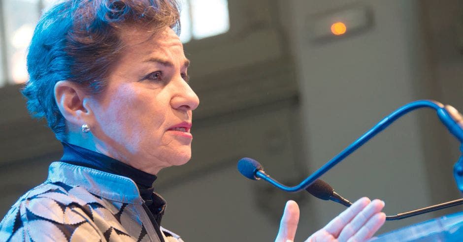 Christiana Figueres da declaraciones en una conferencia