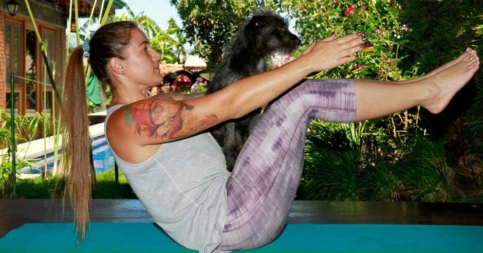 Marcela Castro es fisioterapeuta, instructora certificada de pilates, yoga, adiestramiento básico y comportamiento canino. Esteban Monge/ La República