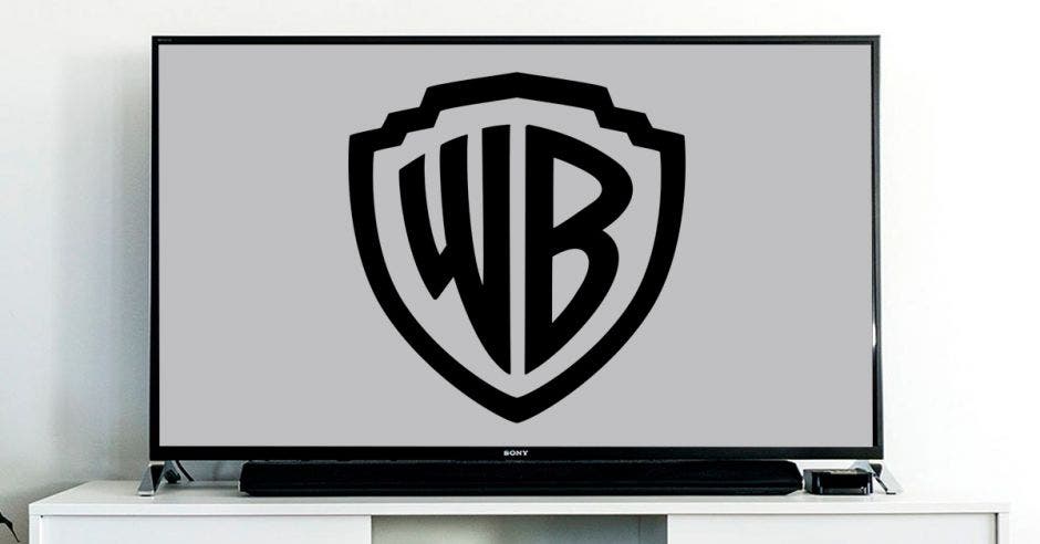 Una pantalla de televisión con el logo de Warner