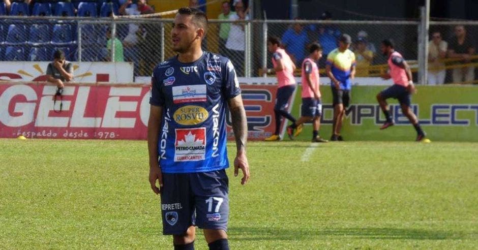 Diego Estrada se ha convertido en la manija de Grecia. Hoy enfrenta al Saprissa. Municipal Grecia/La República