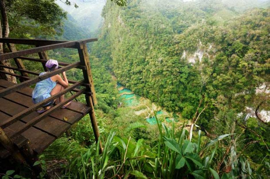 turista tomando foto