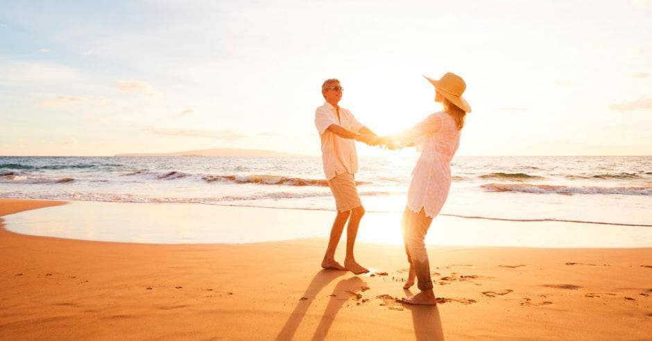 pareja en la playa