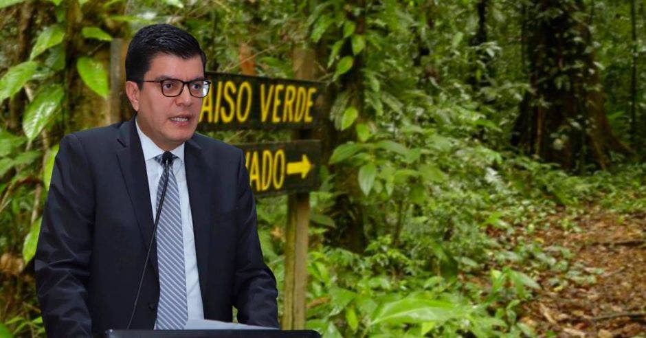 Rolando Castro, ministerio de Ambiente