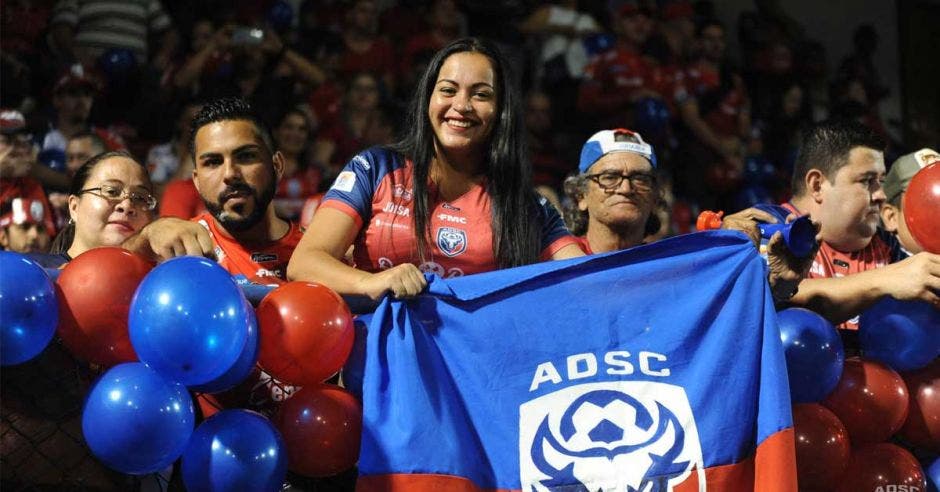 Afición se hizo presente en el Carlos Ugalde para celebrar con el equipo. Imagen con fines ilustrativos. ADSC/La República