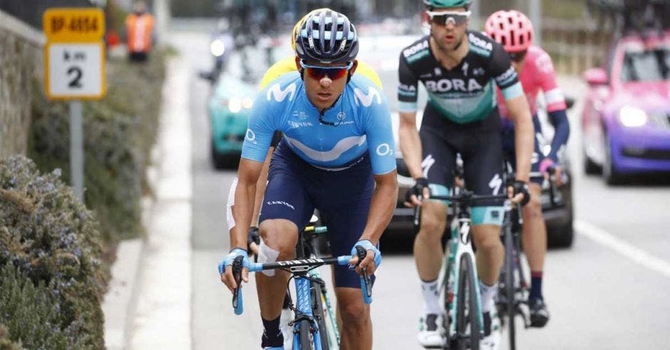 Amador mantiene el paso en el Giro. Movistar Team/La República