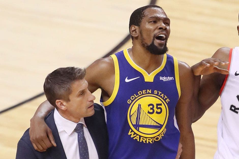 Kevin Durant se lesionó en su regreso a las canchas en las Finales. New York Post/La República