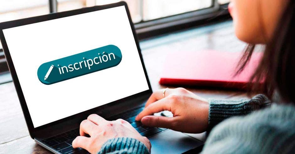 Inscripción, computadora, escribiendo